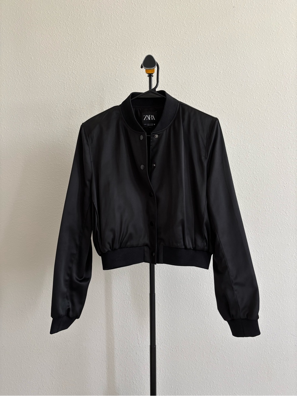 Zara Satin Cropped Bomber Jacket Black Size M Lightweight Button Front - Picture 7 of 9